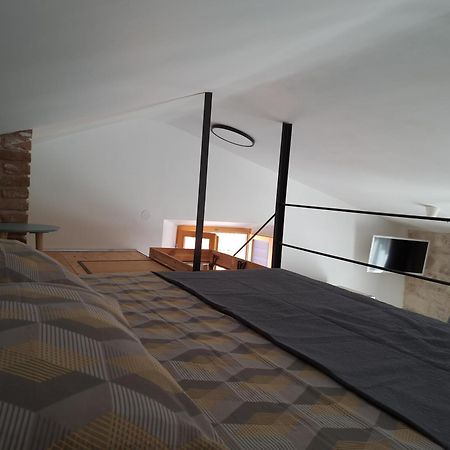 Jardin Kapetanova Kuca Apartment Veli Iž Екстериор снимка