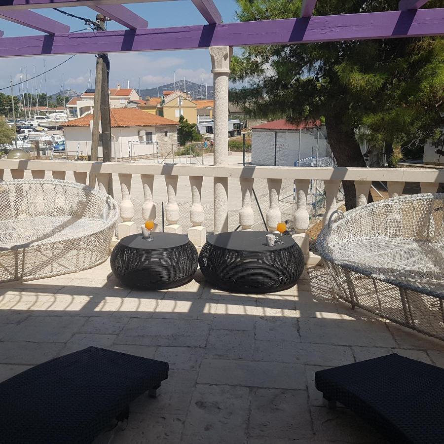 Jardin Kapetanova Kuca Apartment Veli Iž Екстериор снимка