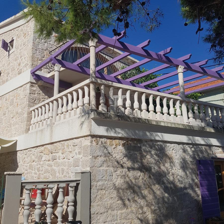 Jardin Kapetanova Kuca Apartment Veli Iž Екстериор снимка