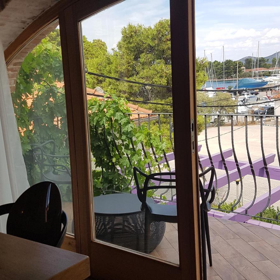 Jardin Kapetanova Kuca Apartment Veli Iž Екстериор снимка