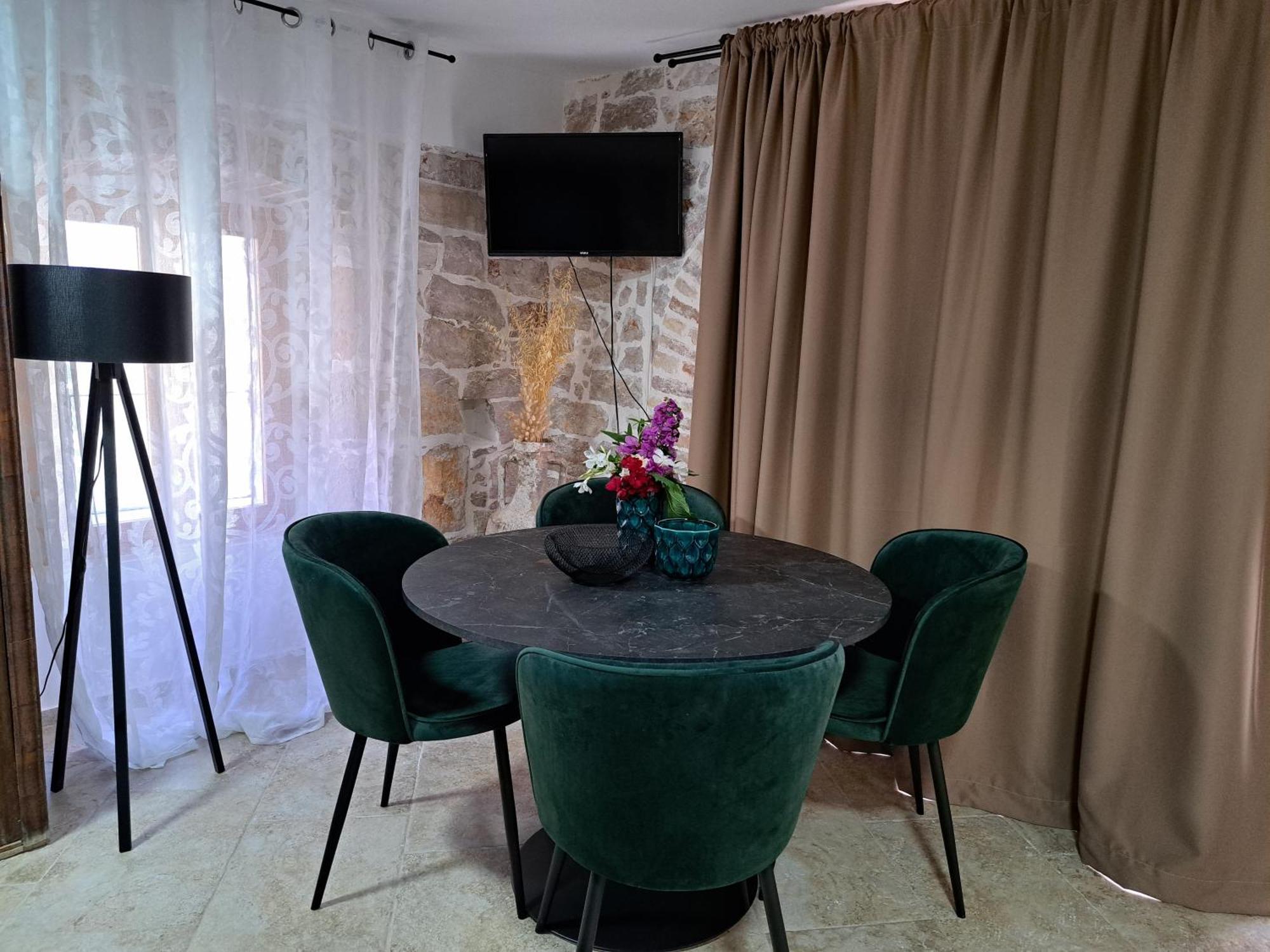 Jardin Kapetanova Kuca Apartment Veli Iž Екстериор снимка